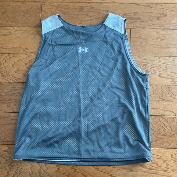 Under Armour Reversible Pinny - Picture 3 of 4